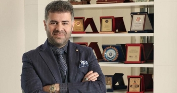 Bakan Selçuk’Un ’İlk Teneffüs’ Paylaşımına Kahve Desteği
