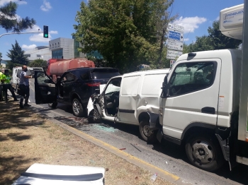 Bakırköy’De Zincirleme Trafik Kazası
