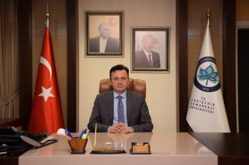 Bayram Şenocak: “Darbe Özlemcilerine Geçit Vermeyeceğiz”
