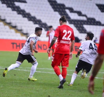 Beşiktaş, Antalyaspor’U 3-0 Mağlup Etti
