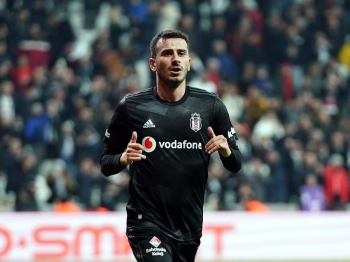 Beşiktaş, Oğuzhan’I Feyenoord’A Kiraladı
