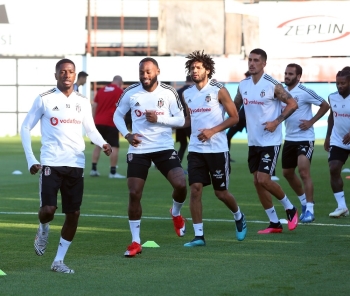 Beşiktaş’In Fenerbahçe Maçı Kamp Kadrosu Belli Oldu
