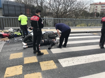 Beşiktaş’Ta Boş Yolda Motosikletliler Çarpıştı: 2 Yaralı
