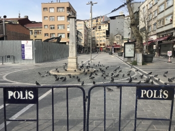 Beyoğlu’Nda Bazı Caddeler Yaya Geçişlerine Kapatıldı
