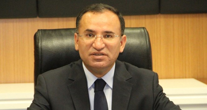 Bozdağ: 'Partiler samimiyse geçici madde ile sorun çözülür'