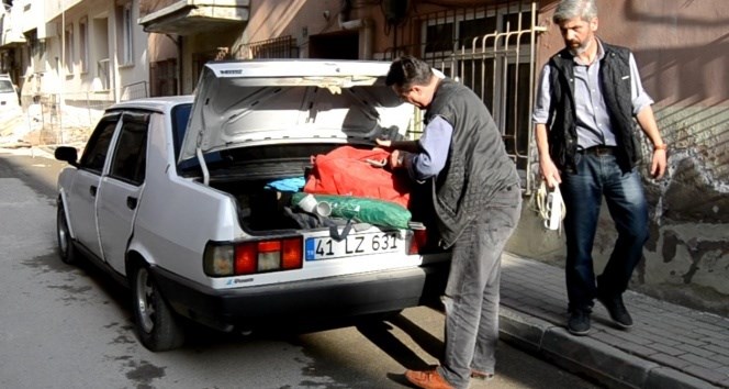 Çalıntı araçtan silah ve uyuşturucu çıktı