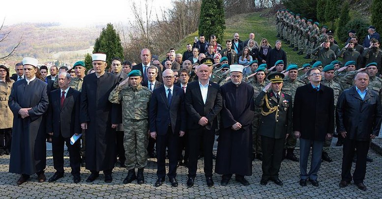 Çanakkale şehitleri için Bosna Hersek ve Makedonya'da tören