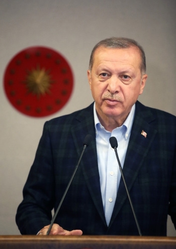 Cumhurbaşkanı Erdoğan’Dan Pandemi Hastanesi Eleştirilerine Yanıt: "Türkiye Sağlık Üssü Olacak"
