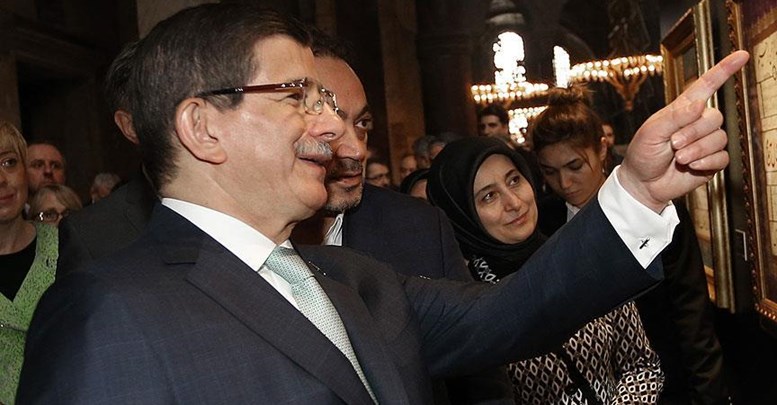 Davutoğlu Hilye-i Şerif ve Tesbih Müzesi'ni ziyaret etti