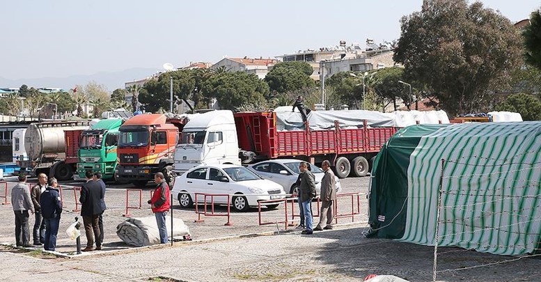 Dikili'de göçmenler için hazırlıklar sürüyor