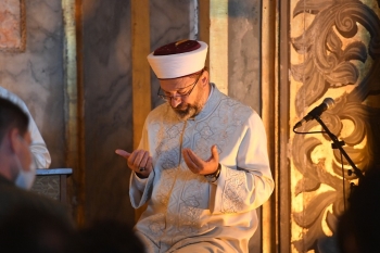 Diyanet İşleri Başkanı Erbaş, Ayasofya-İ Kebir Cami-İ Şerifi’Nde Bayram Hutbesi İrad Etti
