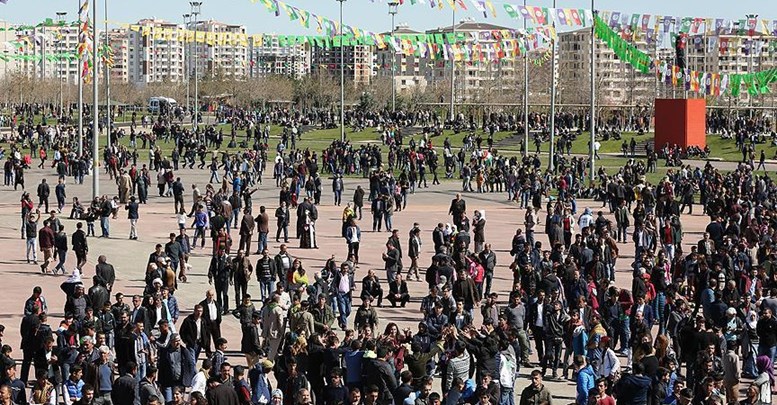 Diyarbakır'daki nevruz kutlamasına ilişkin 6 gözaltı