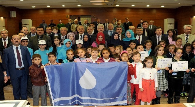 Dünya  Su  Günü'nde  Mavi  Bayraklarını  Aldılar