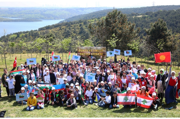 Dünya Yetimleri Sultangazi’de Fidan Dikti