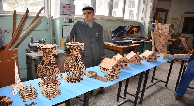 Dursunbey'de  Ahşap  Çeşitliliğini  Arttıracak  Proje