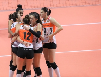 Eczacıbaşı Vitra, Vakıfbank Maçı Hazırlıklarına Devam Ediyor
