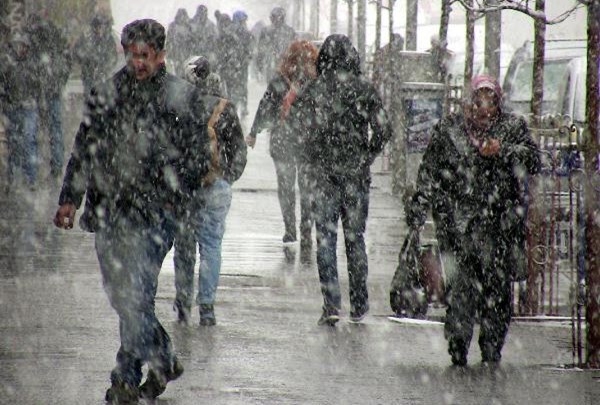 Erzurum ve Ardahan’da, mart karı etkili oldu