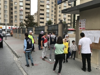 Esenyurt’Ta Okul Çevresinde Polis Tedbiri
