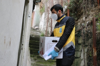 Eyüpsultan Belediyesi’Nden İhtiyaç Sahiplerine Gıda Yardımı
