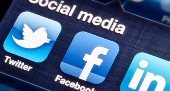 Facebook ve Twitter neden açılmıyor?Facebook ve Twitter çöktü mü?