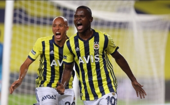 Fenerbahçe: "Samatta’Nın Milli Maçta Sakatlandığına Yönelik Haberler Gerçeği Yansıtmıyor"
