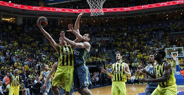 Fenerbahçe, son şampiyon Real Madrid'i yendi