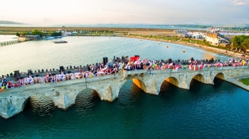 Festival, Covid-19 Salgınında Hayatını Kaybedenlere Adandı
