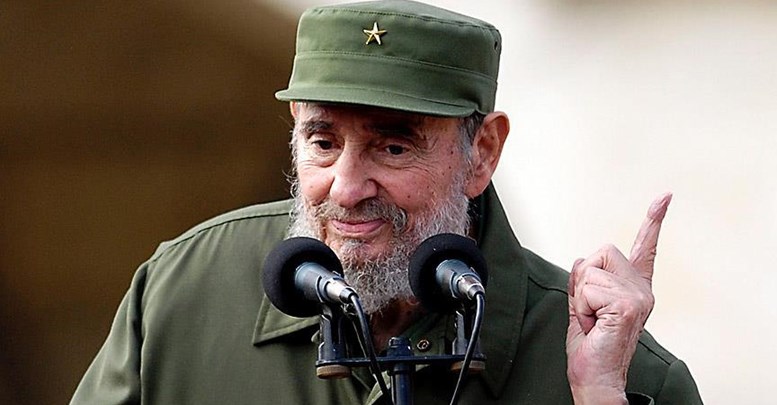 Fidel Castro halkın karşısına çıktı