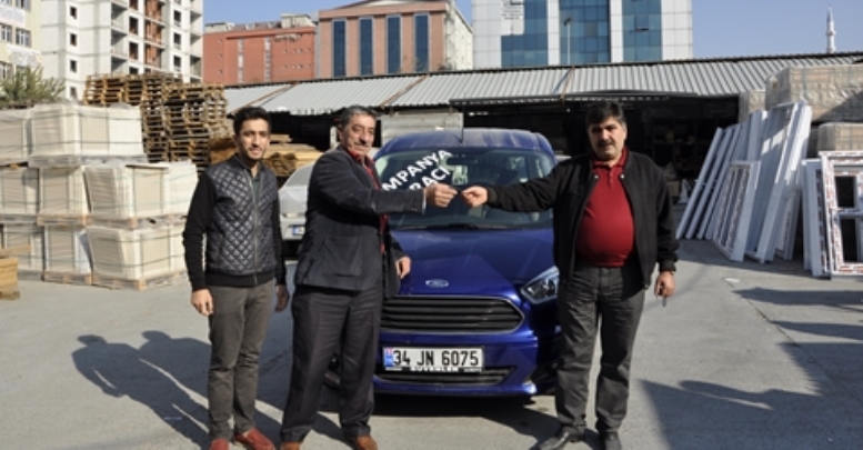 Ford Tourneo Courier Sahibini Buldu