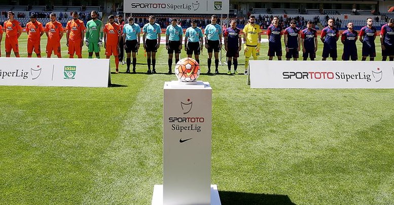 Futbol maçlarında saygı duruşu yapılacak