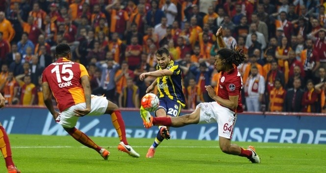 G.Saray'dan Fener'e çelme!