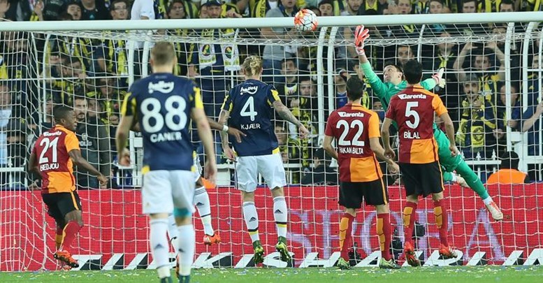 Galatasaray-Fenerbahçe derbisinin saati belli oldu