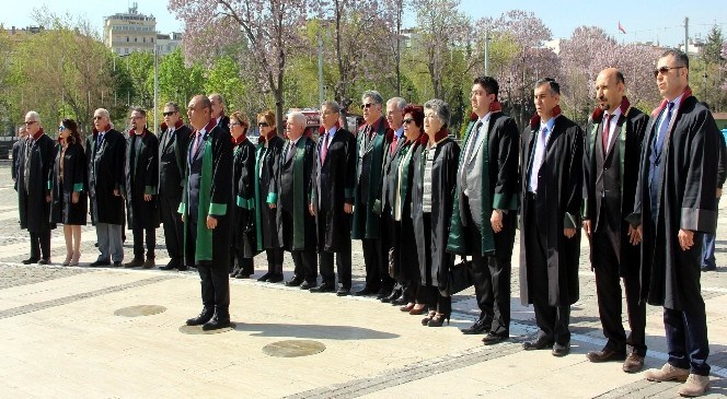 Gaziantep'te  Avukatlar  Günü  Kutlamaları