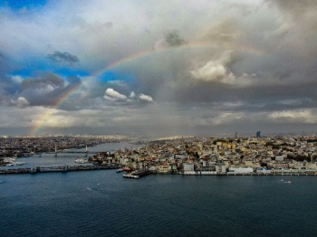 Gökkuşağı Kendine Hayran Bıraktı
