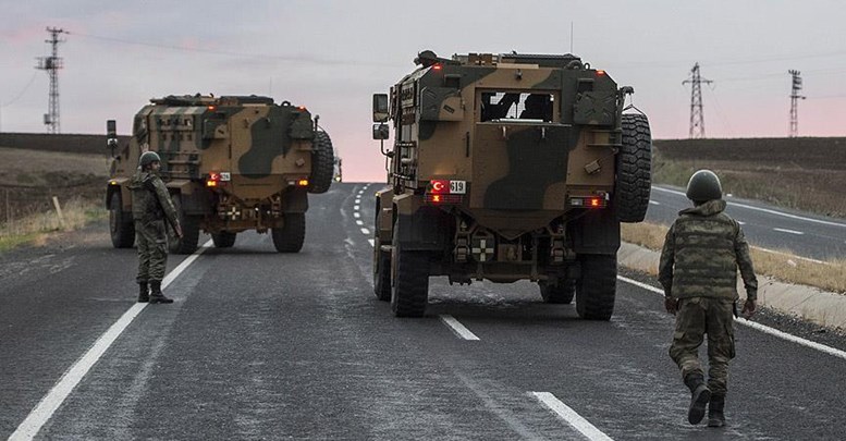 Hakkari'de terör operasyonu : 1 şehit, 4 yaralı