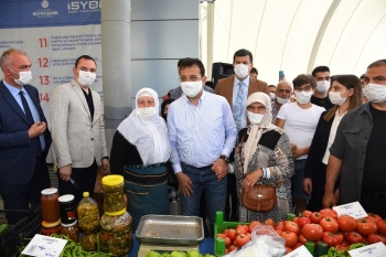 İmamoğlu, "Üretici Kooperatifi Pazarı"Nın Açılışını Yaptı
