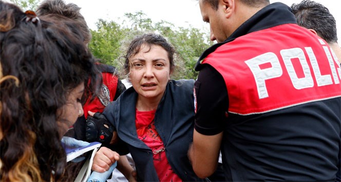 İntihara teşebbüs eden kadın polise ecel terleri döktürdü