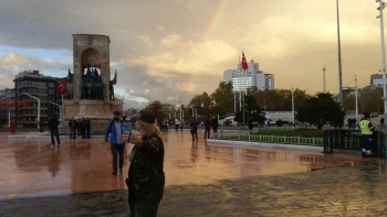 İstanbul’Da Yağmur Sonrası Gökkuşağı
