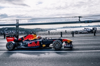 İstanbul’Daki F1 Gösterisi Tüm Dünyada Yayında
