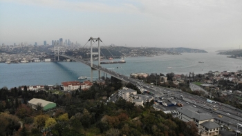 İstanbul Trafiğine Korona Virüs Etkisi; 15 Temmuz Şehitler Köprüsü Boş Kaldı
