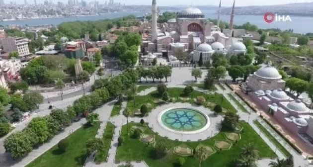 İstanbul’Un Göz Bebeği Tarihi Meydanları Boş Kaldı