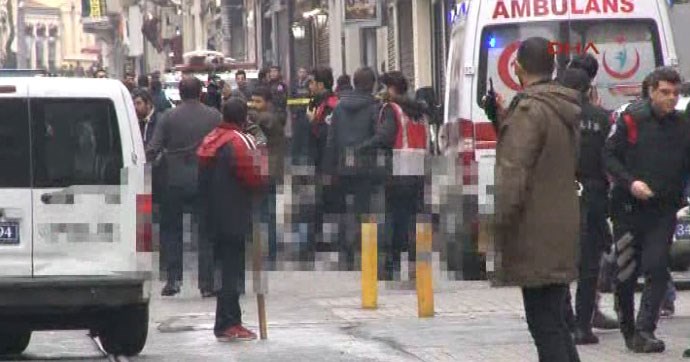 İstiklal Caddesi'nde CANLI BOMBA SALDIRISI!