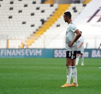 Josef De Souza Tam Not Aldı
