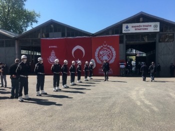 Kadıköy’Deki Feci Kazada Hayatını Kaybeden İtfaiye Erleri İçin Cenaze Töreni Düzenlendi
