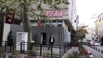 Kadıköy’Ün Simgelerinden Rexx Sinemasının Yıkım Süreci Başladı
