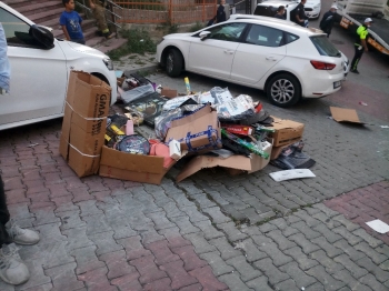 Kağıthane’De Yokuşu Çıkamayan Minibüs Devrildi: 1 Yaralı
