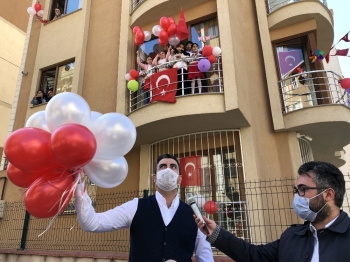 Kartal Belediye Başkanı Gökhan Yüksel, İkiz Kardeşlerin “23 Nisan” Hayalini Gerçekleştirdi
