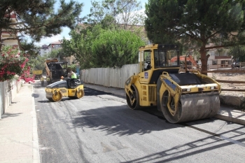 Kartal’Da Asfalt Serim Çalışmaları Aralıksız Devam Ediyor
