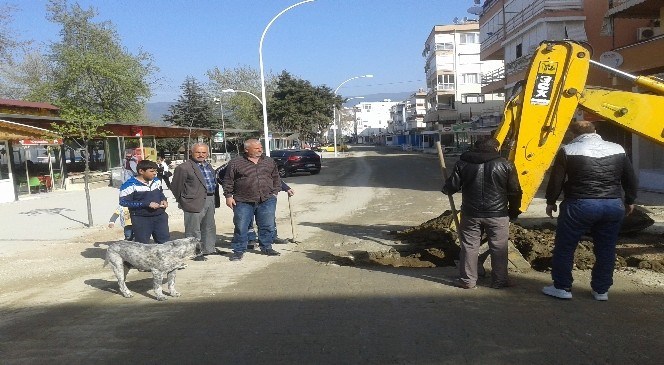 Kumla  Sahilleri  Yaza  Hazırlanıyor