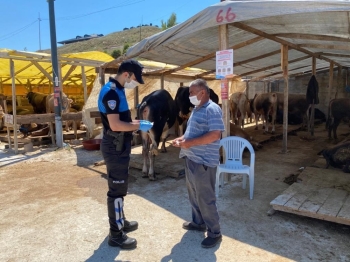 Kurban Pazarında Polisten Korona Virüs Uyarısı
